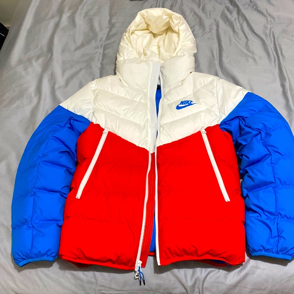 Mens Nike Puffer Jacket Small Red White and Blue